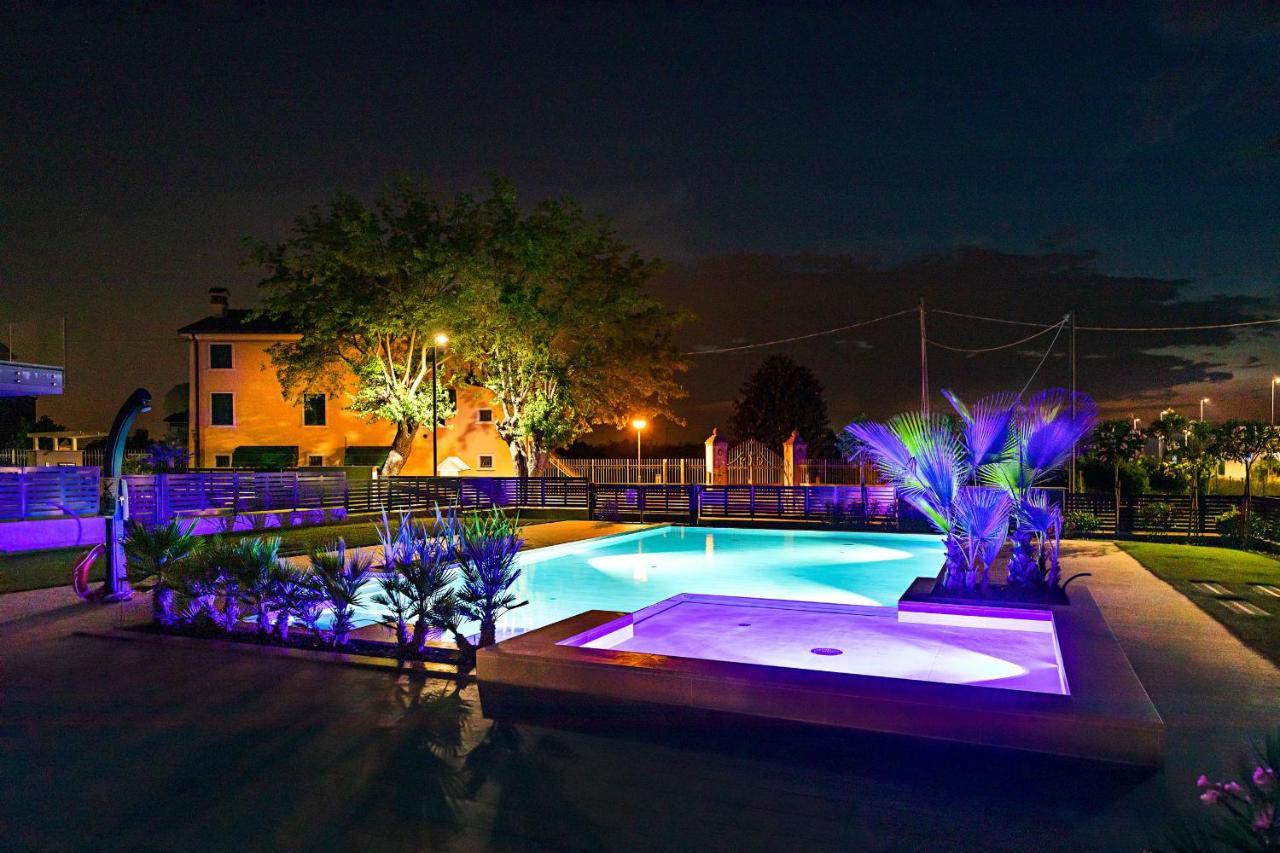 Una Terrazza Sul Lago A2 Con Piscina By Wonderful Italy * Peschiera del Garda