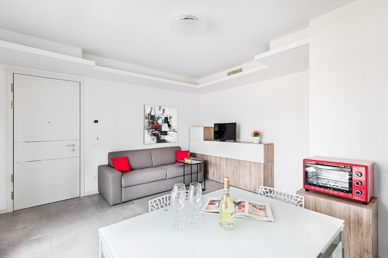 Una Terrazza Sul Lago A2 Con Piscina By Wonderful Italy Apartment Peschiera del Garda